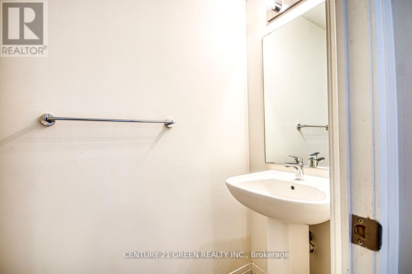 19 - 680 Atwater Avenue, Mississauga, Ontario  L5G 0B6 - Photo 7 - W12357053