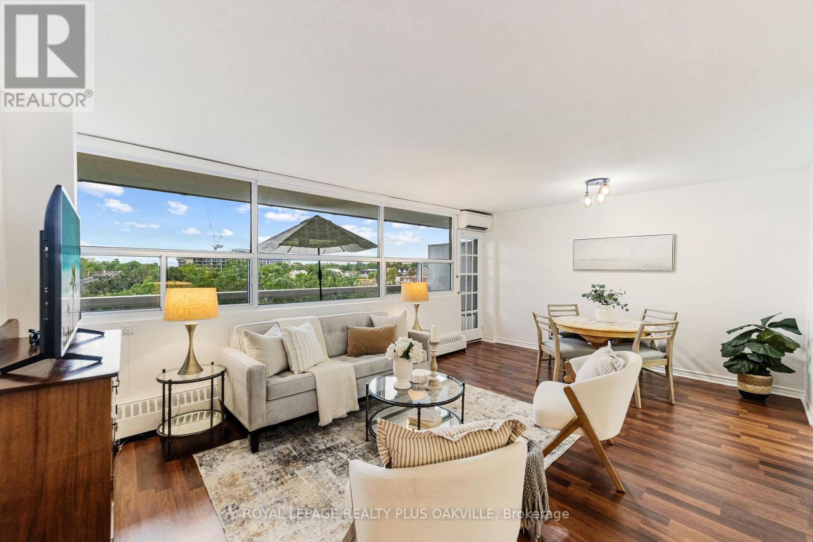 508 - 2263 Marine Drive, Oakville, Ontario  L6L 5K1 - Photo 7 - W12357081