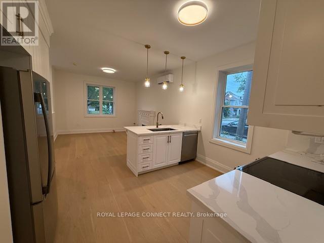 24 Ashley Street, Hamilton, Ontario  L8L 5S3 - Photo 5 - X12357010