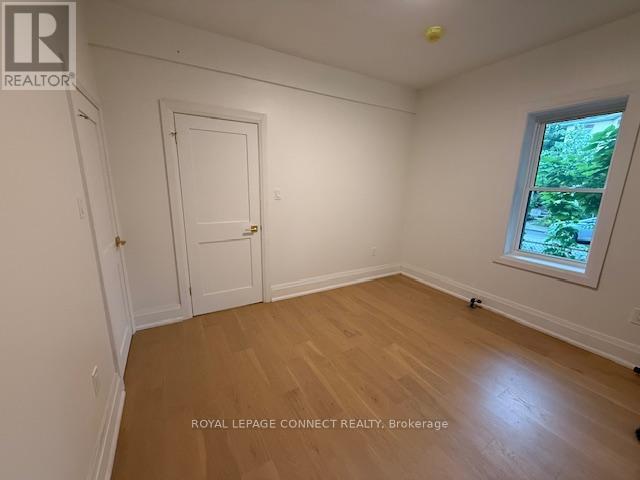 24 Ashley Street, Hamilton, Ontario  L8L 5S3 - Photo 6 - X12357010
