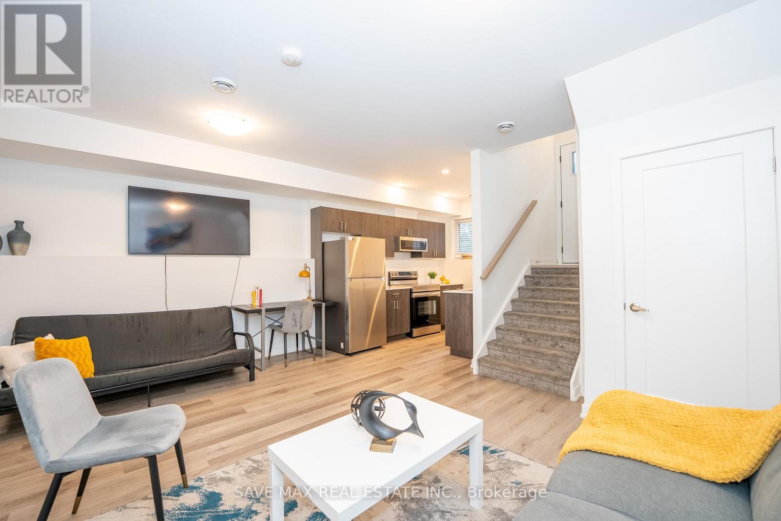 211 - 781 Clare Avenue E, Welland, Ontario  L3C 0K1 - Photo 8 - X12357079