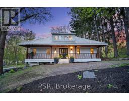 12 HARRIS STREET, Muskoka Lakes, Ontario