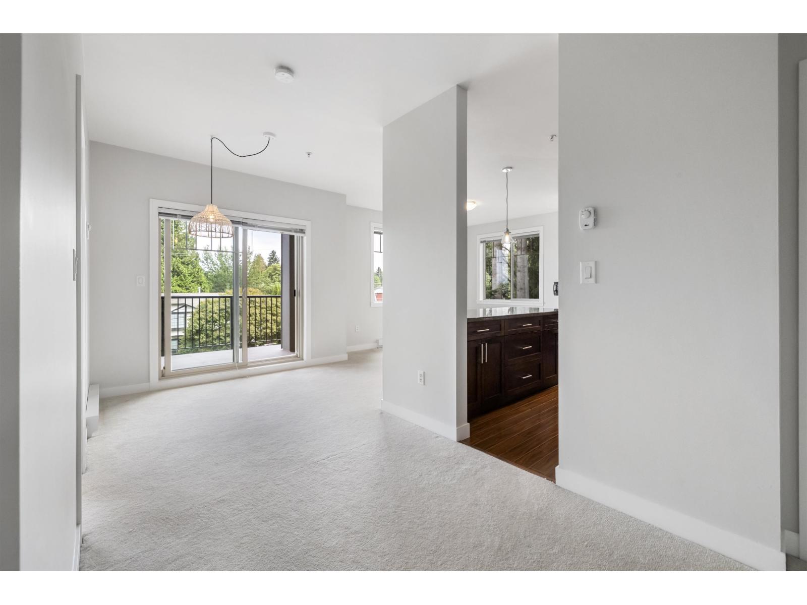 301 33898 Pine Street, Abbotsford, British Columbia  V2S 2P3 - Photo 8 - R3039205