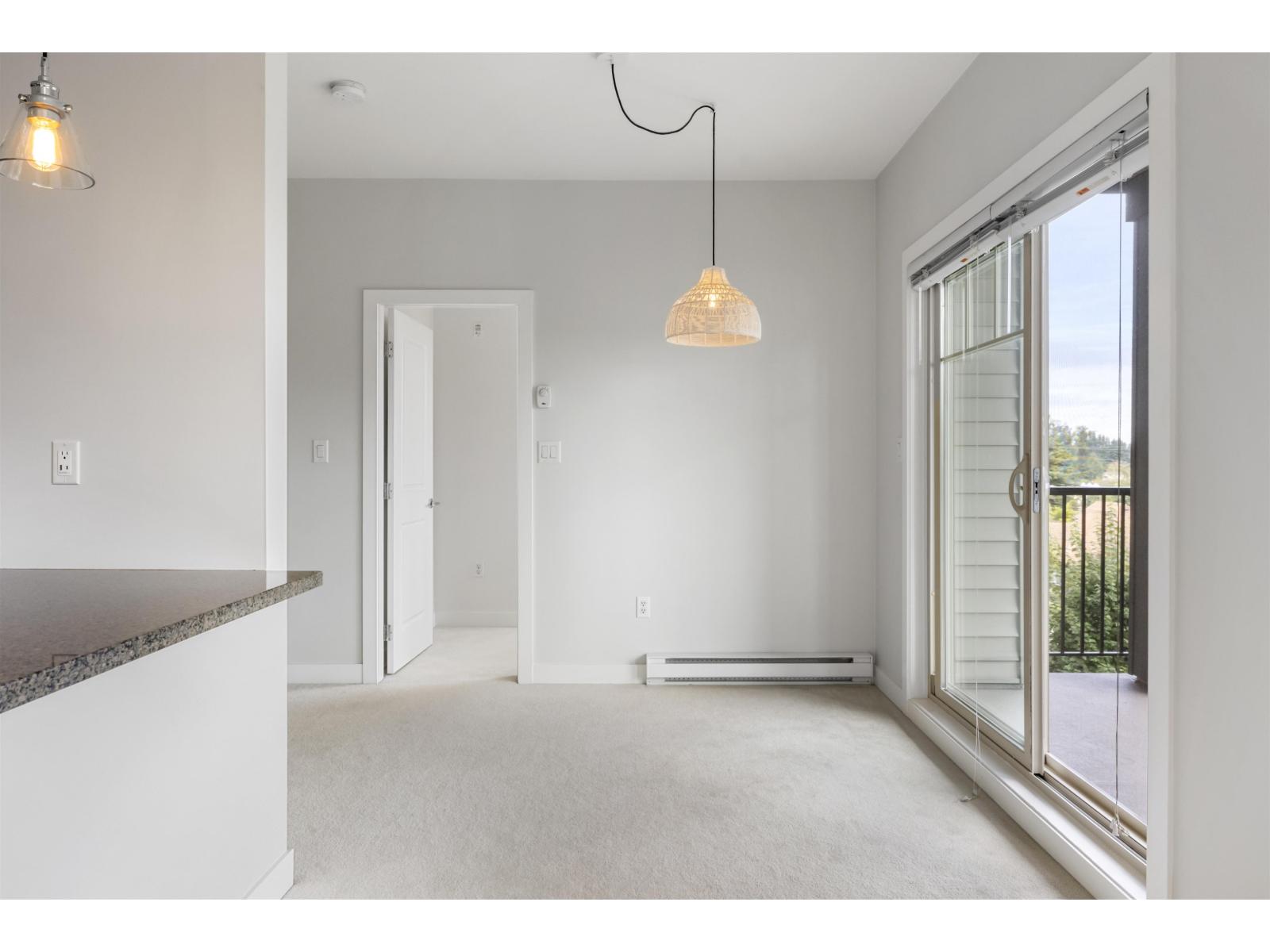 301 33898 Pine Street, Abbotsford, British Columbia  V2S 2P3 - Photo 9 - R3039205