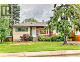 8624 33 Avenue Nw Bowness, Calgary, Ca