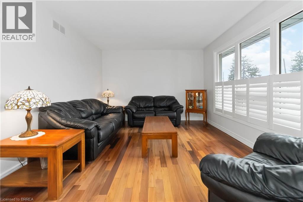 631 Mount Pleasant Road, Mount Pleasant, Ontario N3T 5L5 - Photo 5 - 40713275