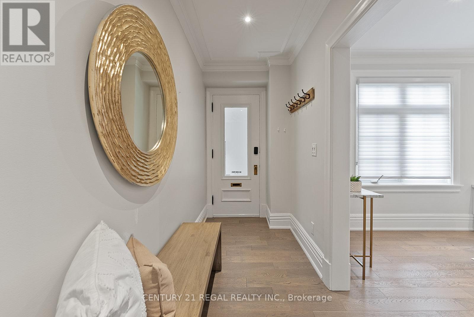 Property at 93 DOUGLAS CRESCENT image 3