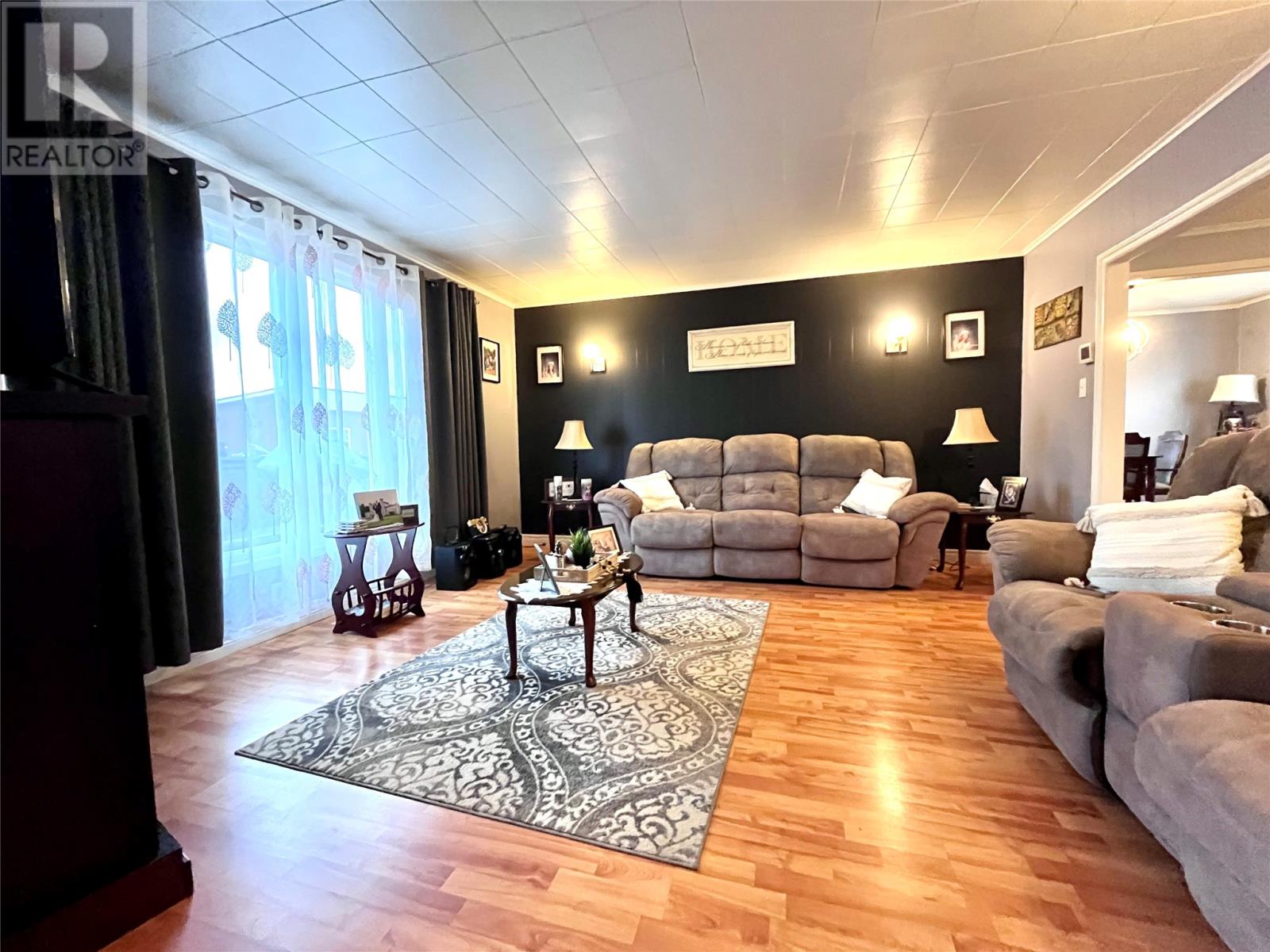 17 Pinchmarsh Road, Fortune, Newfoundland & Labrador  A0E 1P0 - Photo 2 - 1289504