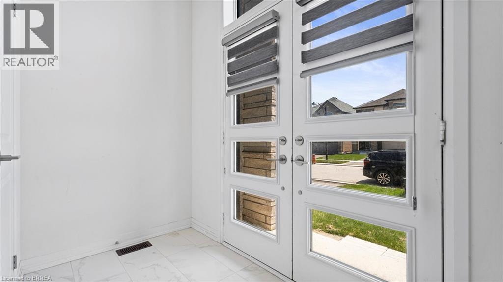 55 Hitchman Street Unit# Upper, Paris, Ontario  N3L 3E3 - Photo 4 - 40762373