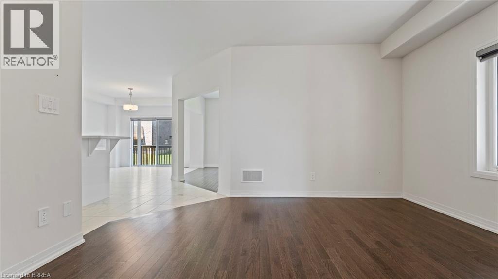 55 Hitchman Street Unit# Upper, Paris, Ontario  N3L 3E3 - Photo 5 - 40762373