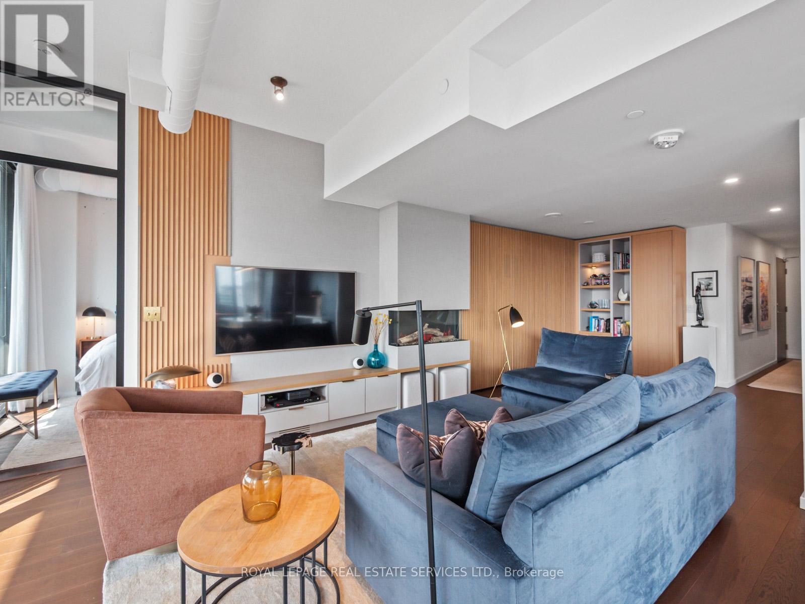 904 - 21 Lawren Harris Square, Toronto (Waterfront Communities), Ontario  M5A 0T4 - Photo 10 - C12357202