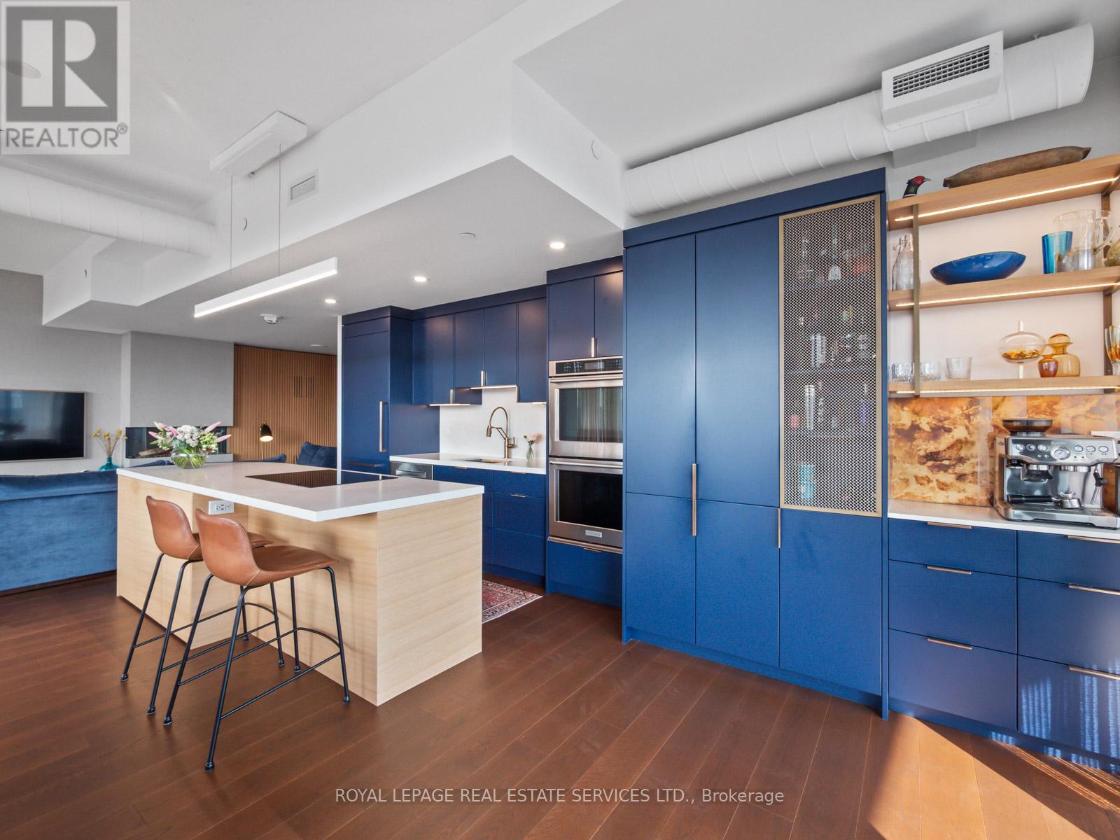 904 - 21 Lawren Harris Square, Toronto (Waterfront Communities), Ontario  M5A 0T4 - Photo 17 - C12357202