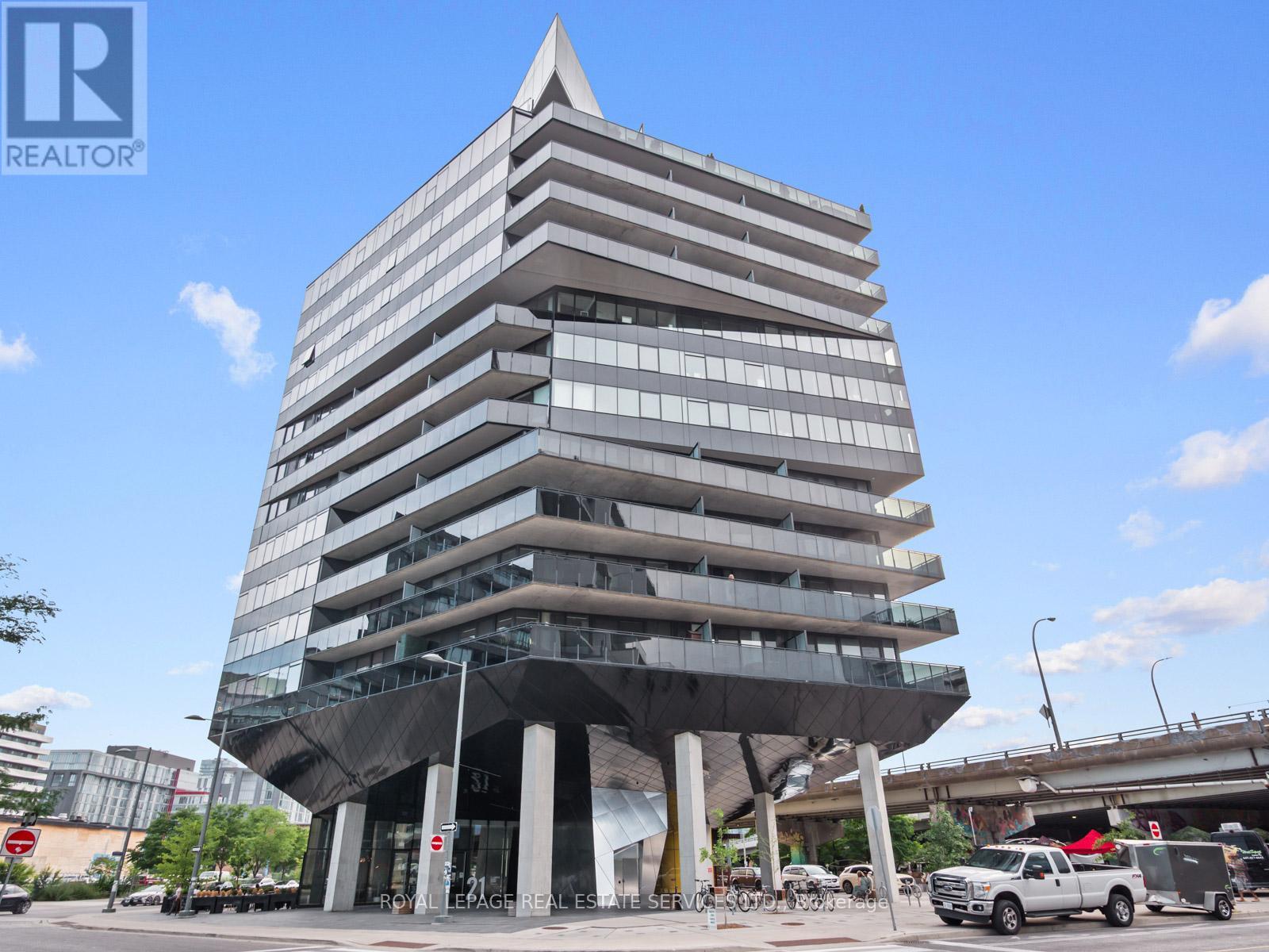 904 - 21 Lawren Harris Square, Toronto (Waterfront Communities), Ontario  M5A 0T4 - Photo 3 - C12357202