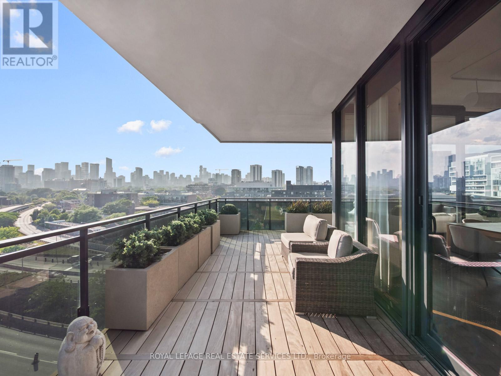 904 - 21 Lawren Harris Square, Toronto (Waterfront Communities), Ontario  M5A 0T4 - Photo 32 - C12357202