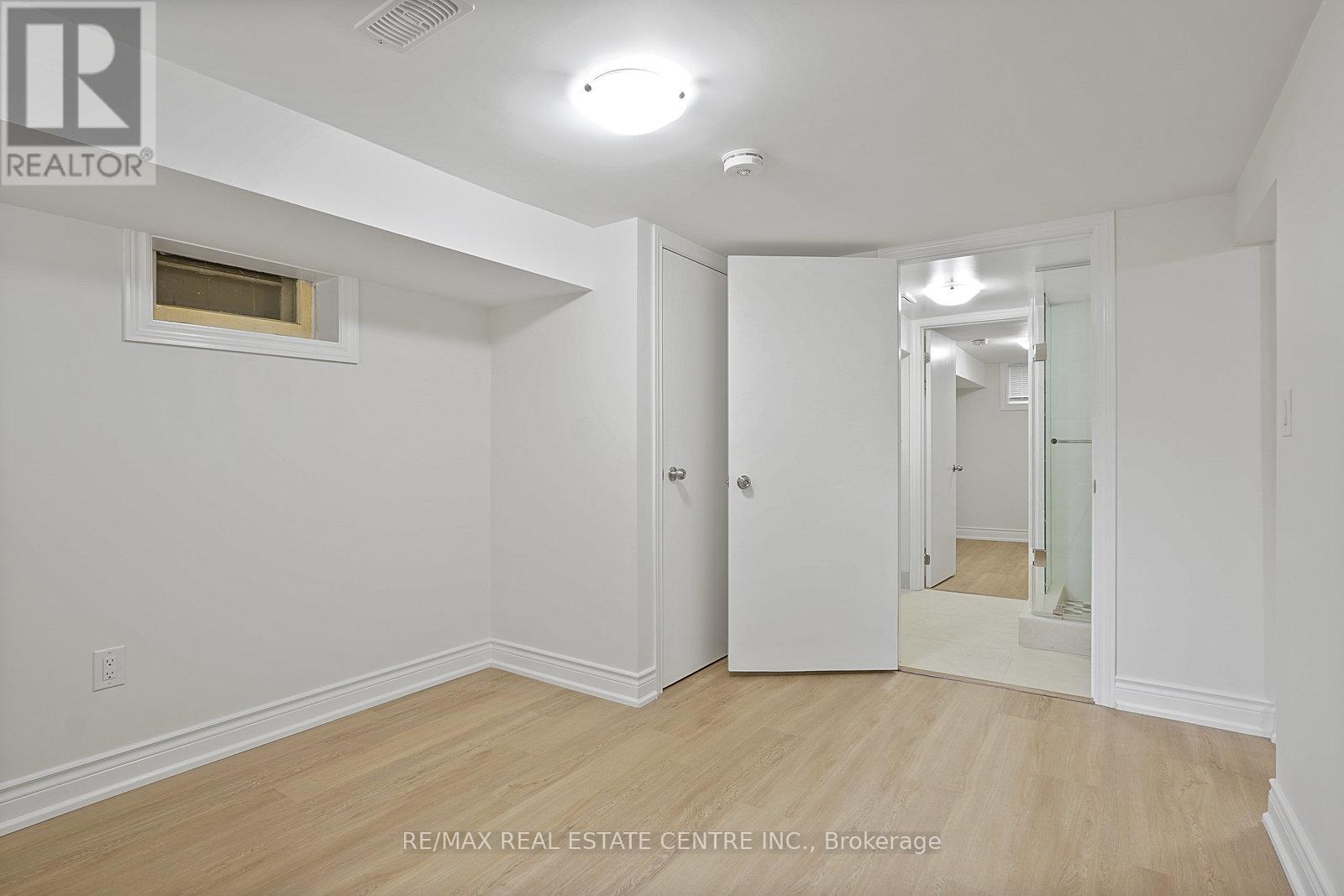 Lower - 482 Rhodes Avenue, Toronto, Ontario  M4L 3A5 - Photo 17 - E12357181