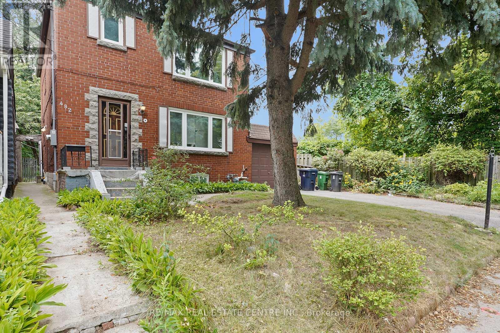 Lower - 482 Rhodes Avenue, Toronto, Ontario  M4L 3A5 - Photo 5 - E12357181