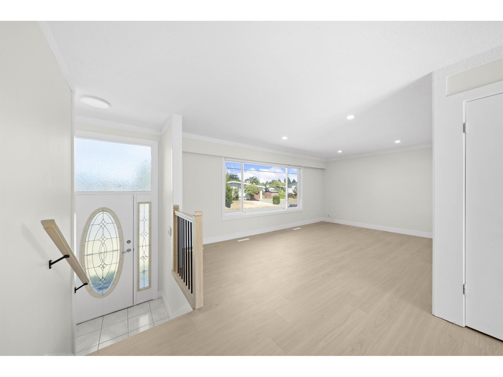 Property at 45266 BALMORAL AVENUE image 3