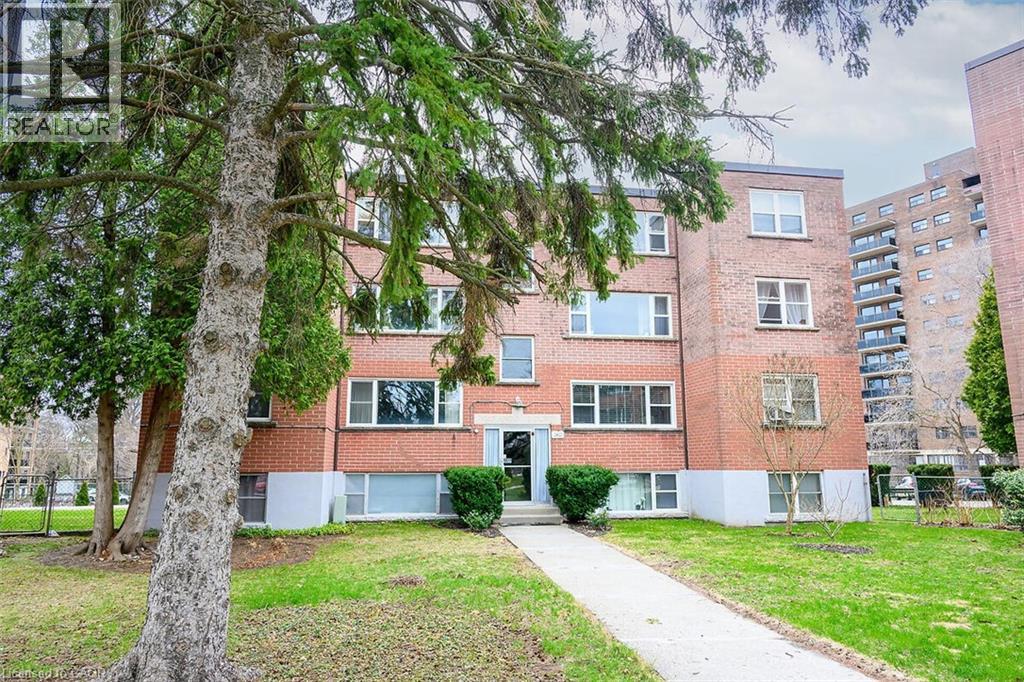Property at 2422 NEW Street Unit# 9 image 2