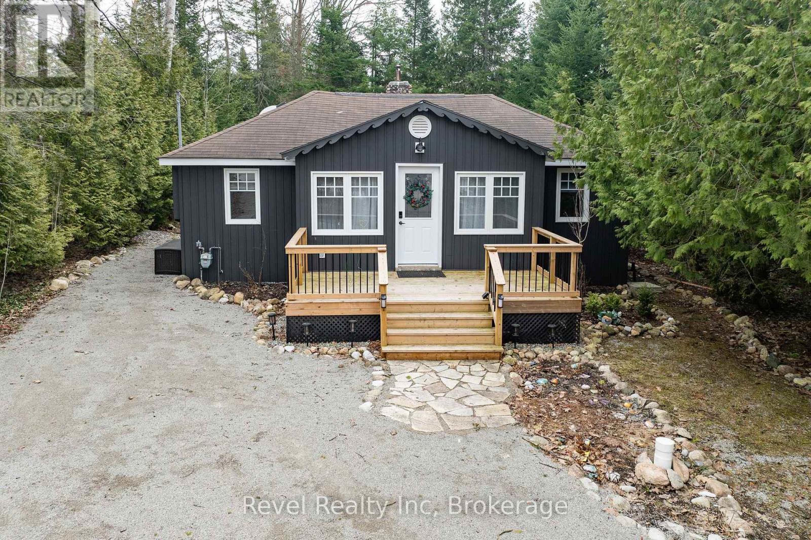 1071 Lawson Road, Tiny, Ontario  L0L 1P0 - Photo 19 - S12357261