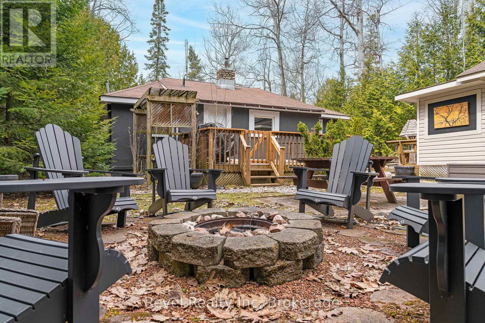 1071 Lawson Road, Tiny, Ontario  L0L 1P0 - Photo 4 - S12357261