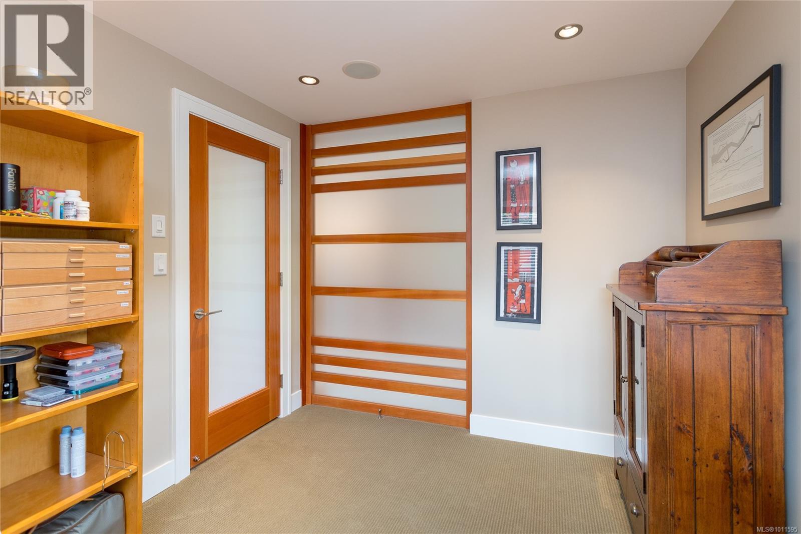 580 Meldram Dr, North Saanich, British Columbia  V8L 5V8 - Photo 38 - 1011595