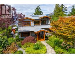580 Meldram Dr Deep Cove, North Saanich, Ca