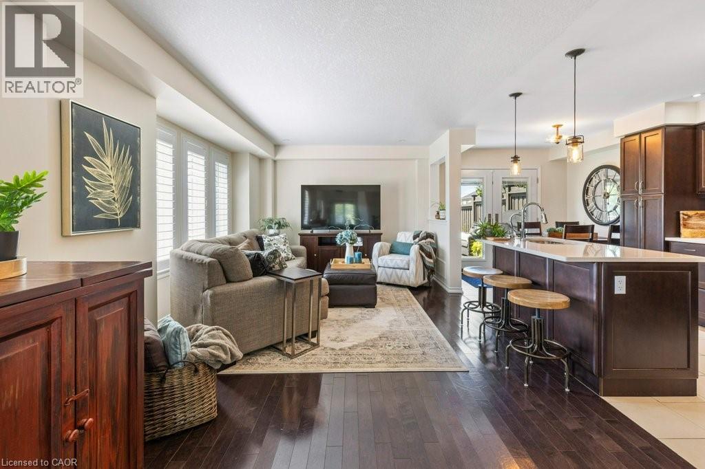 Property at 102 TROWBRIDGE Street image 4