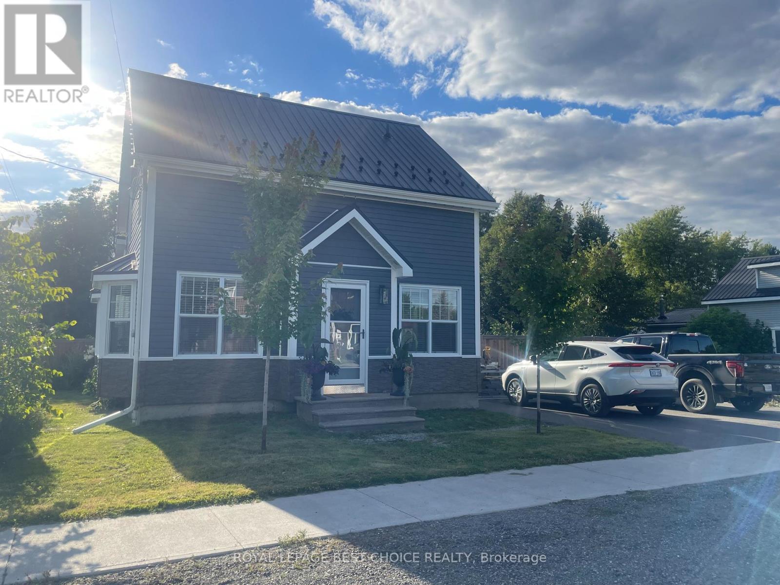 77 THIRD STREET, Englehart, Ontario