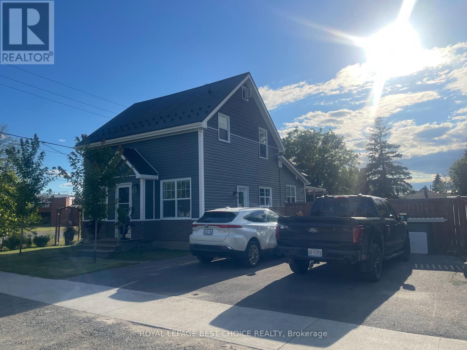 77 Third Street, Englehart, Ontario  P0J 1H0 - Photo 2 - T12357209