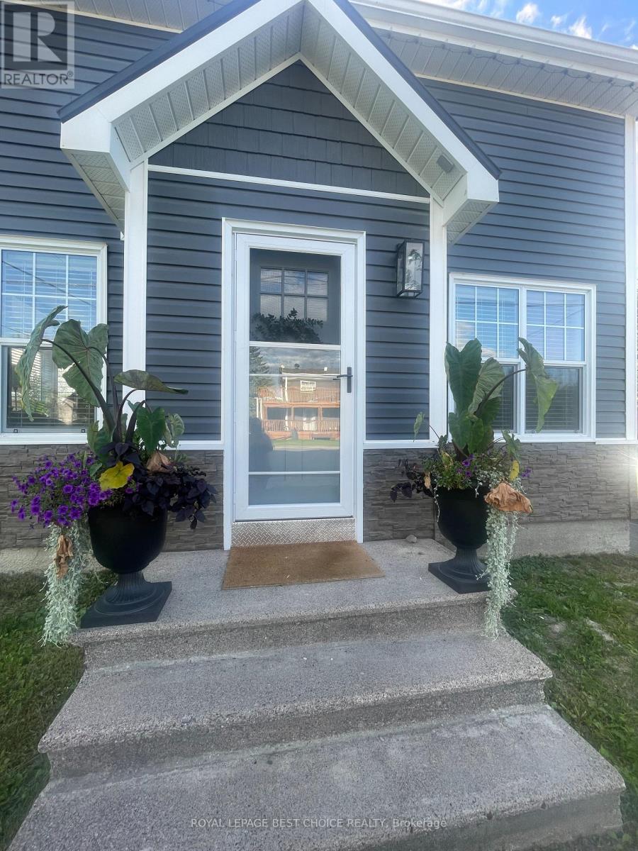 77 Third Street, Englehart, Ontario  P0J 1H0 - Photo 3 - T12357209