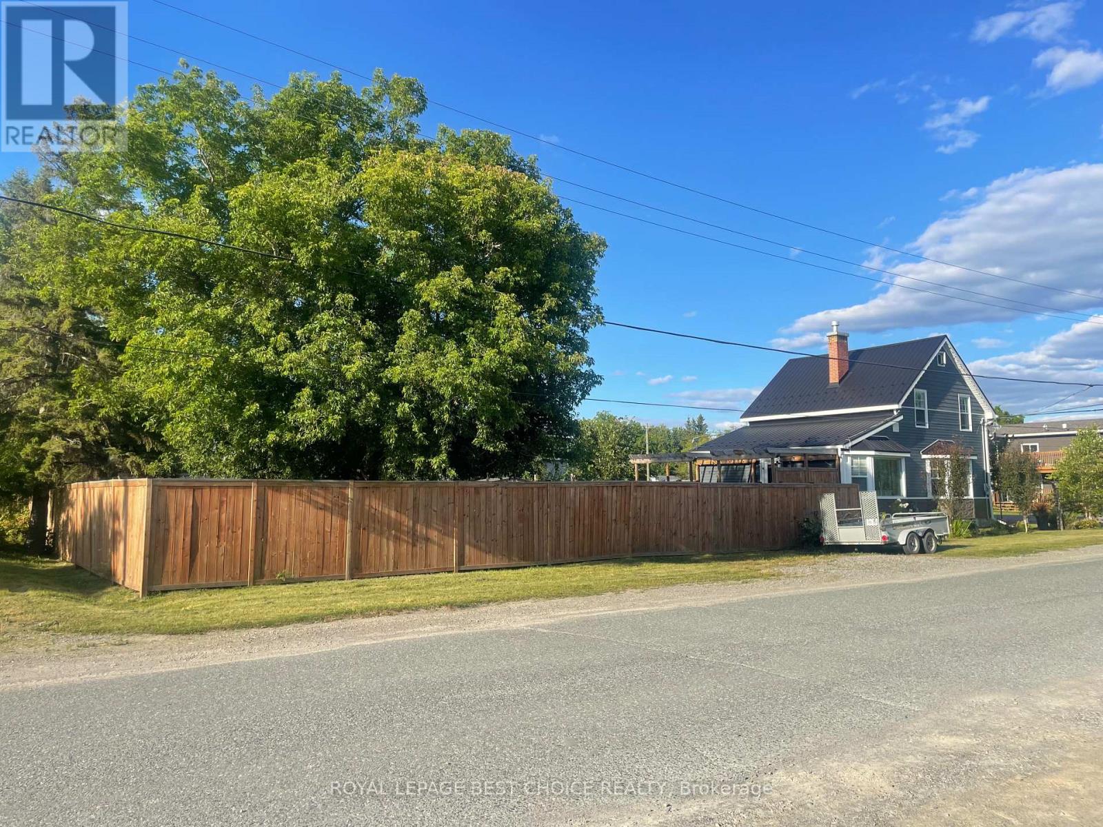 77 Third Street, Englehart, Ontario  P0J 1H0 - Photo 5 - T12357209