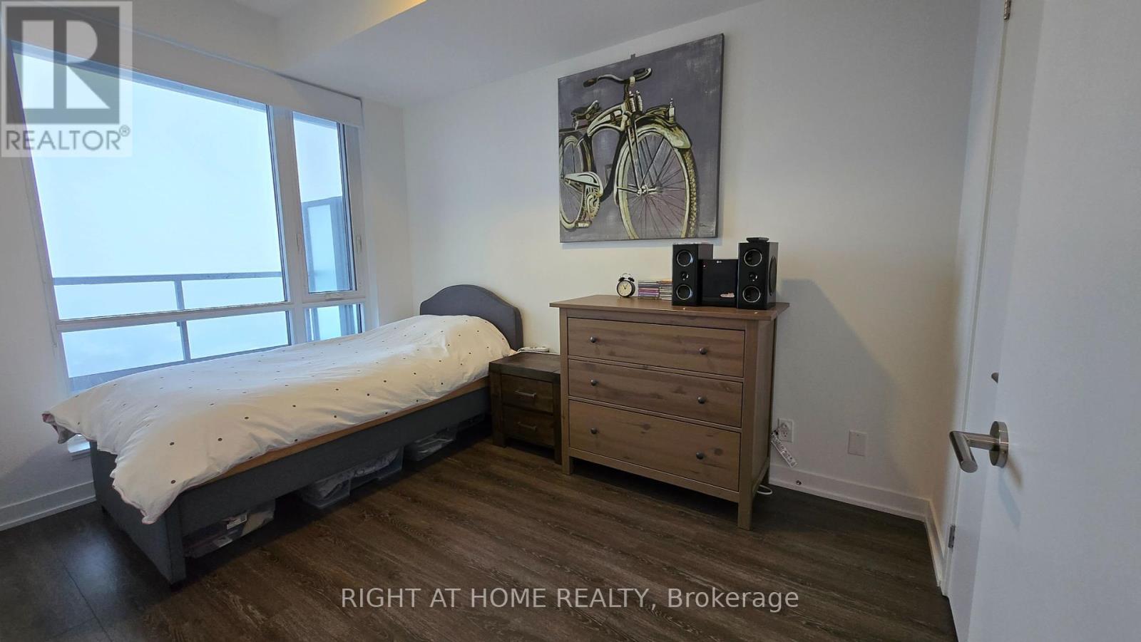 1008 - 7950 Bathurst Street, Vaughan, Ontario  L4J 0L4 - Photo 10 - N12357149