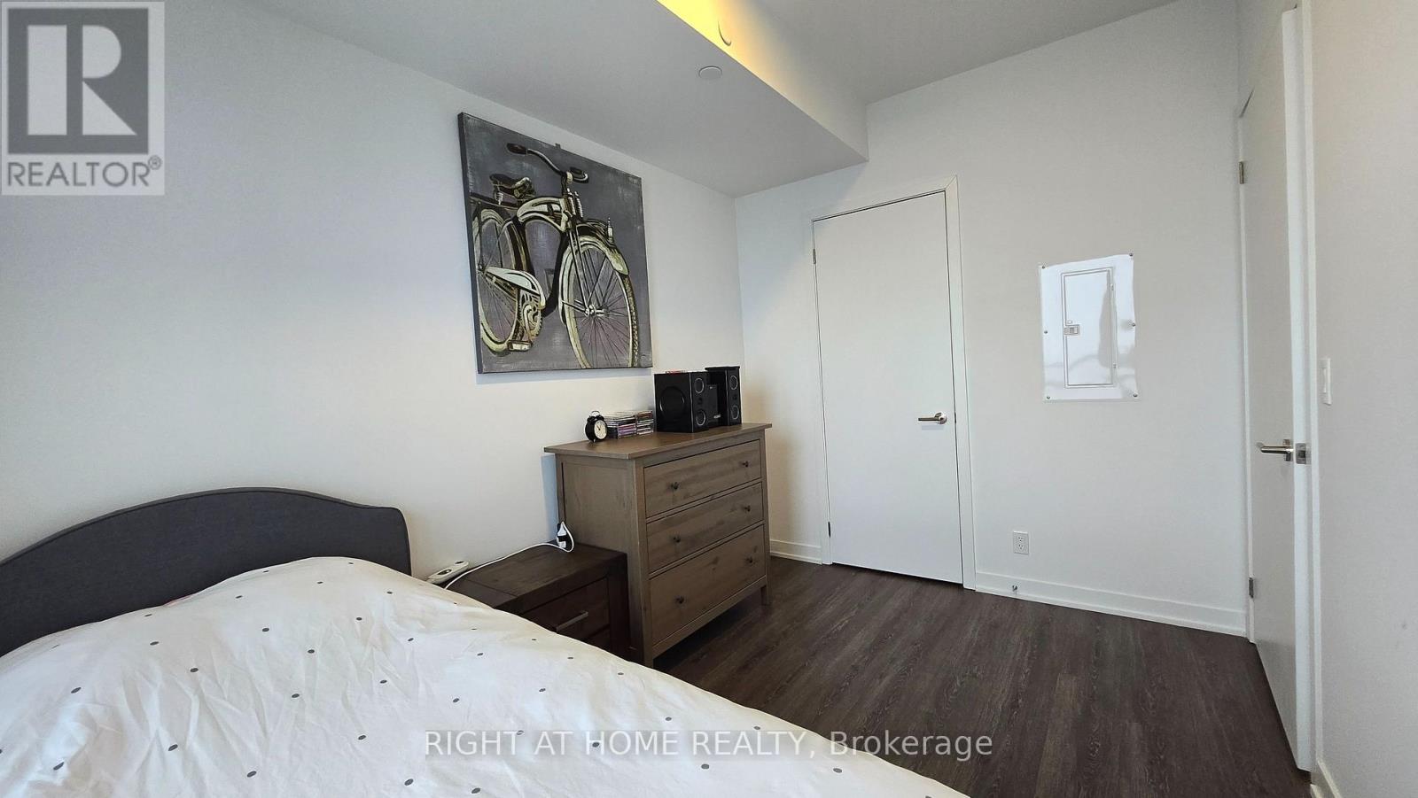 1008 - 7950 Bathurst Street, Vaughan, Ontario  L4J 0L4 - Photo 11 - N12357149