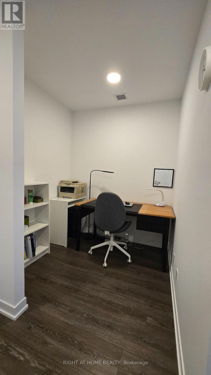 1008 - 7950 Bathurst Street, Vaughan, Ontario  L4J 0L4 - Photo 12 - N12357149