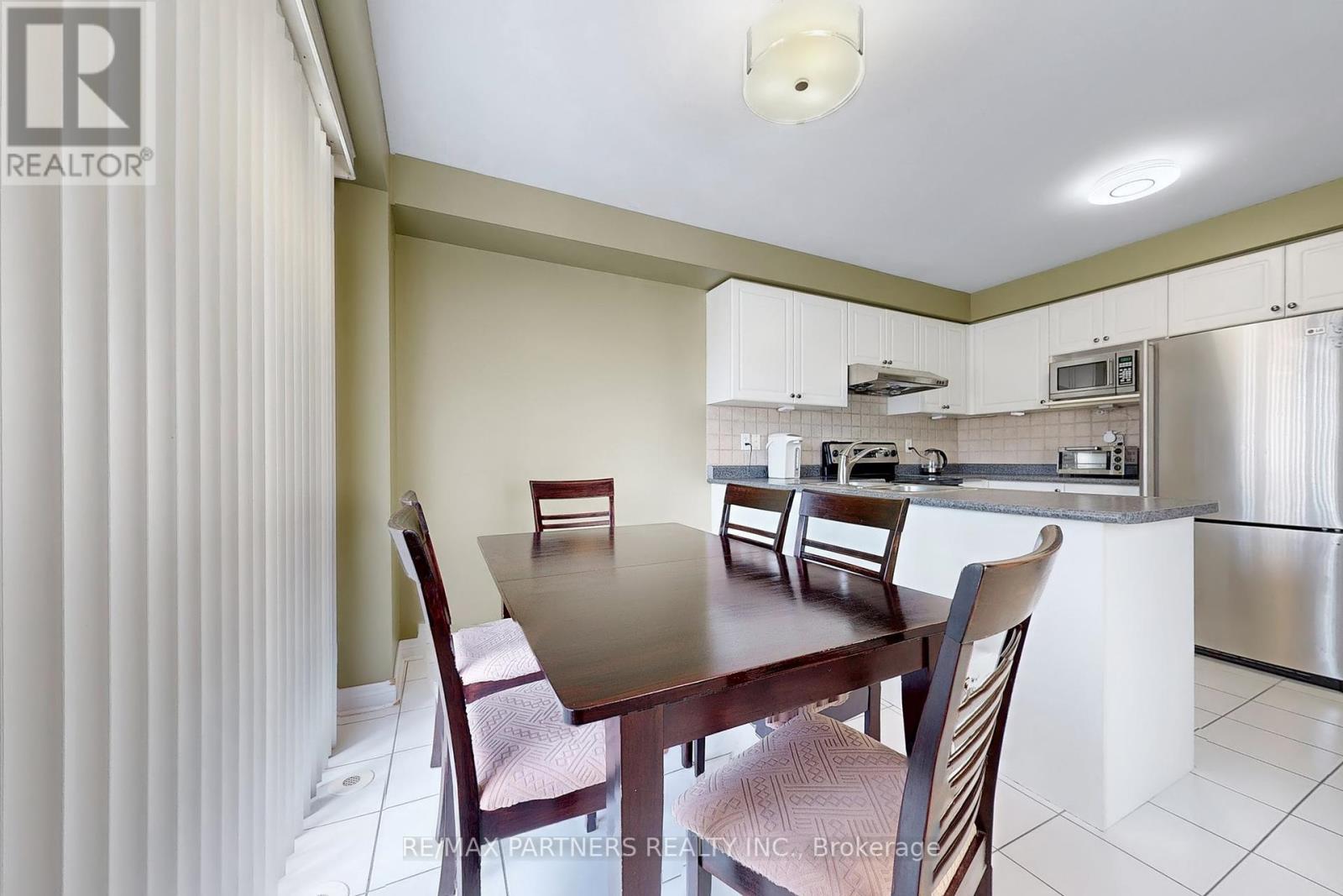 2452 Bur Oak Avenue, Markham, Ontario  L6B 1J8 - Photo 10 - N12357167