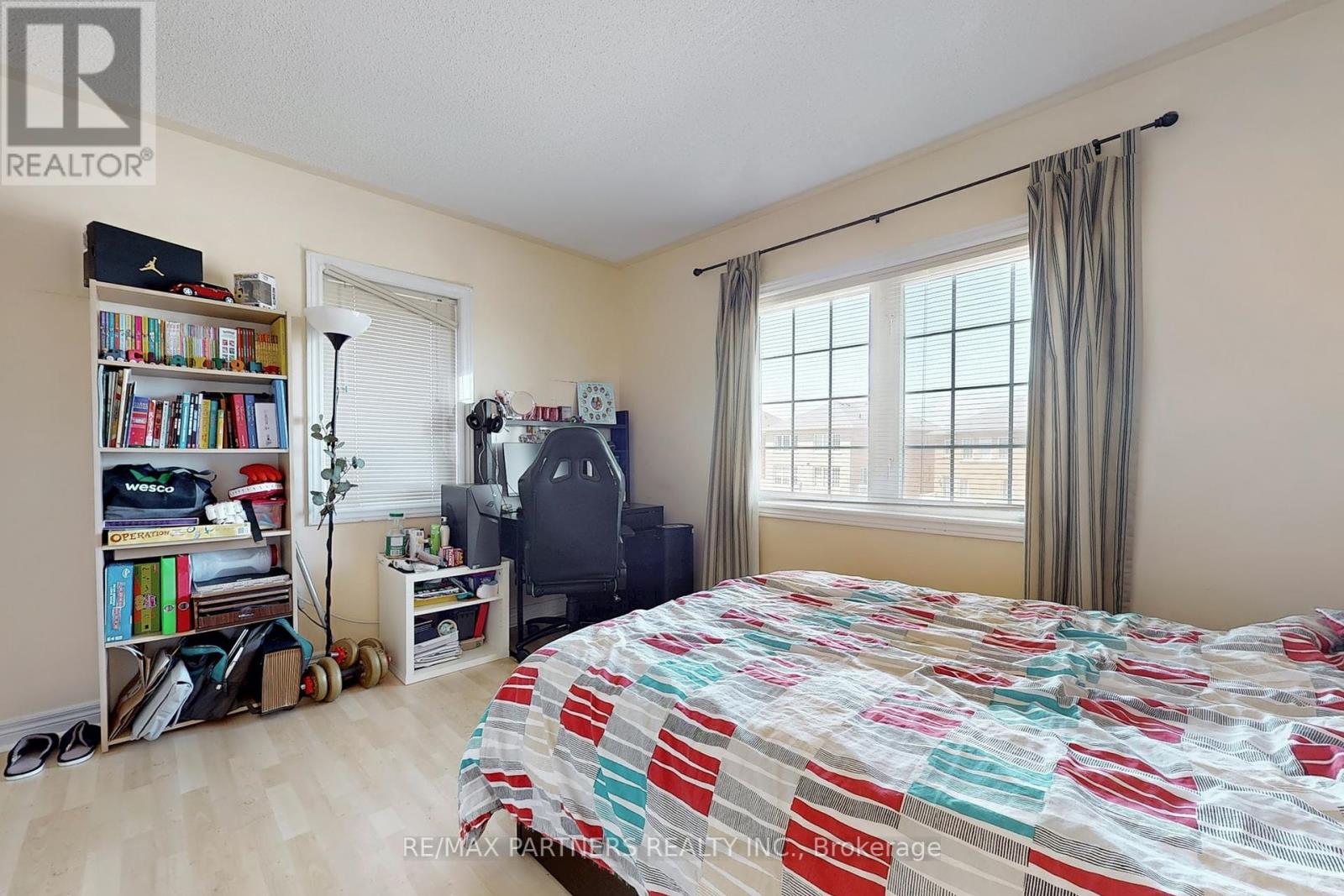 2452 Bur Oak Avenue, Markham, Ontario  L6B 1J8 - Photo 11 - N12357167