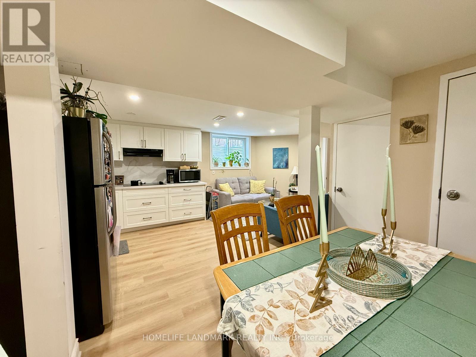 30 Colleen Street, Vaughan, Ontario  L4J 5G9 - Photo 10 - N12357168