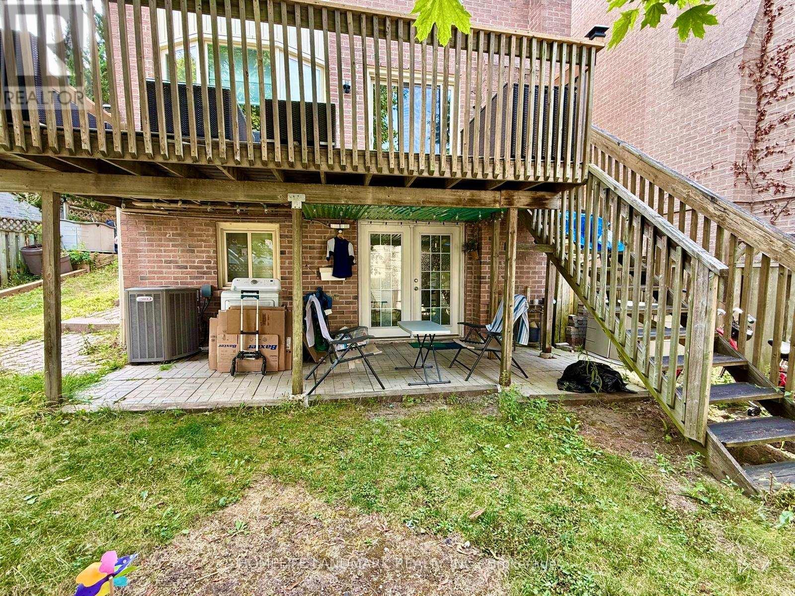 30 Colleen Street, Vaughan (Crestwood-Springfarm-Yorkhill), Ontario  L4J 5G9 - Photo 2 - N12357168