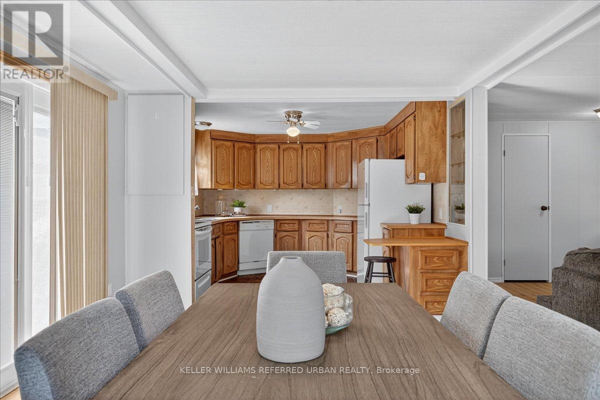 7 Sunset Drive, Innisfil, Ontario  L9S 0R7 - Photo 10 - N12357193