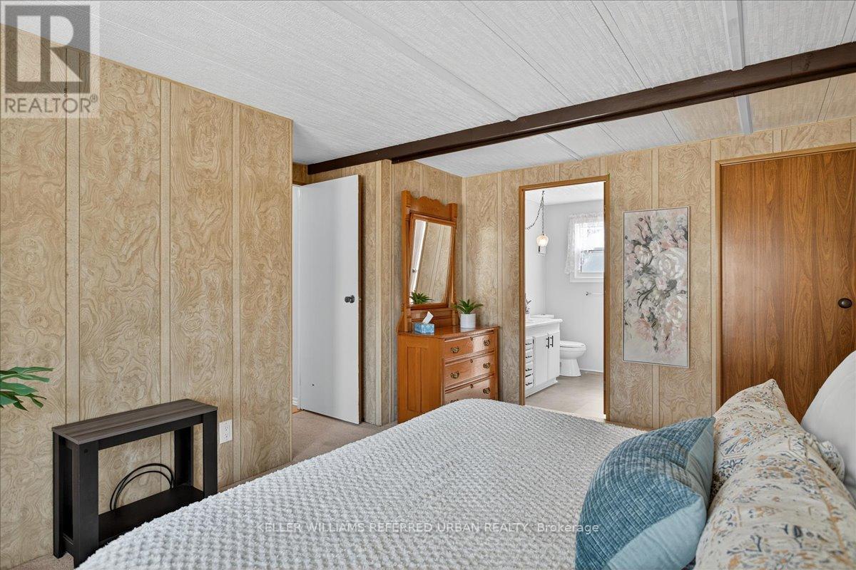 7 Sunset Drive, Innisfil, Ontario  L9S 0R7 - Photo 16 - N12357193
