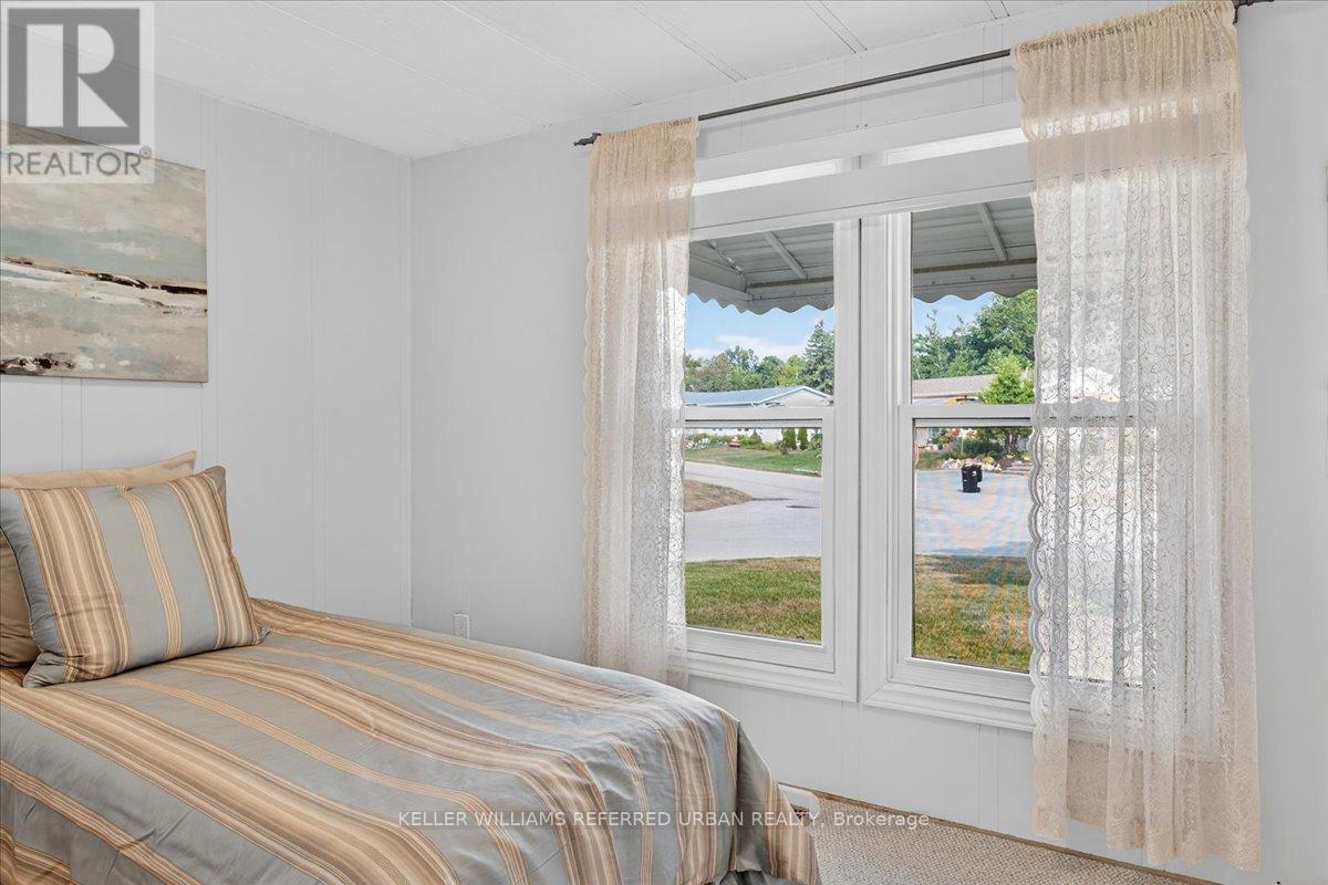 7 Sunset Drive, Innisfil, Ontario  L9S 0R7 - Photo 18 - N12357193