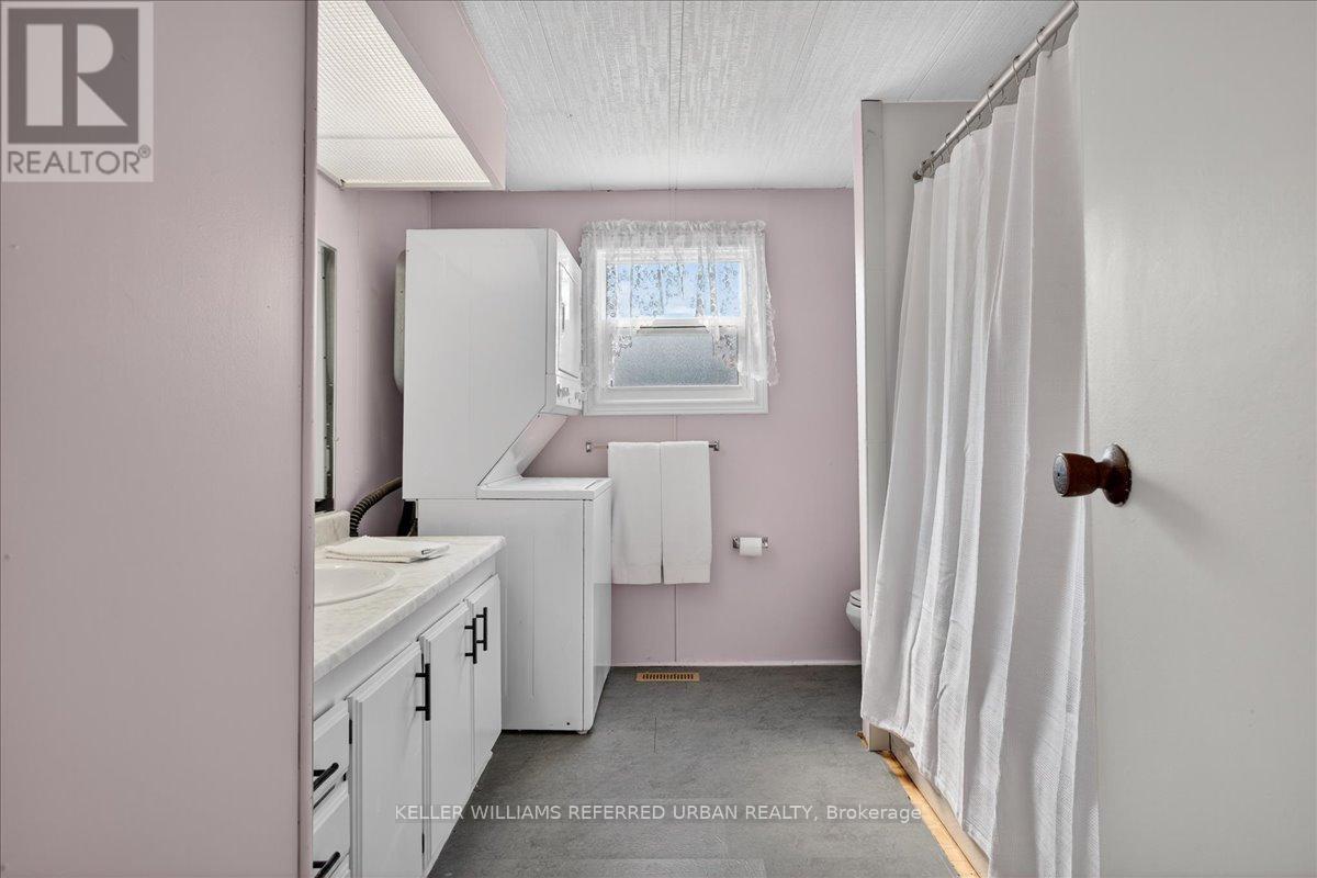 7 Sunset Drive, Innisfil, Ontario  L9S 0R7 - Photo 20 - N12357193
