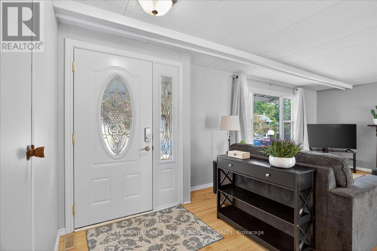 Property at 7 SUNSET DRIVE image 3