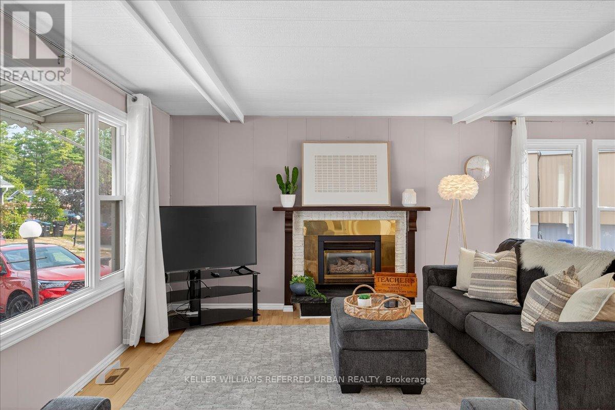 Property at 7 SUNSET DRIVE image 5