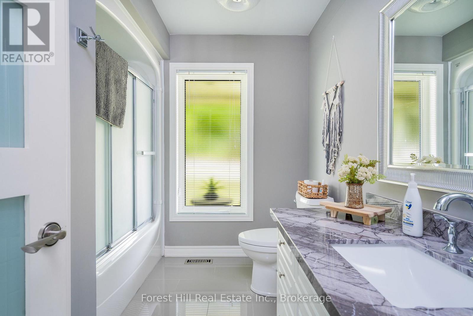 227 Peters Crescent, Grey Highlands, Ontario  N0C 1E0 - Photo 34 - X12357280