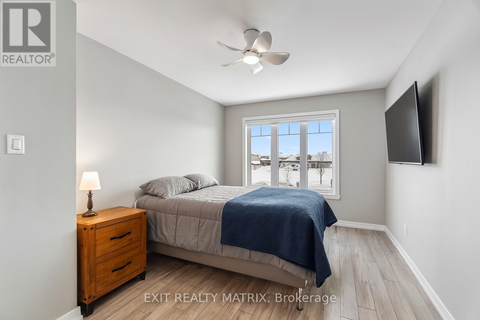 410 - 99 St Moritz Trail, Russell, Ontario  K0A 1W0 - Photo 5 - X12357322