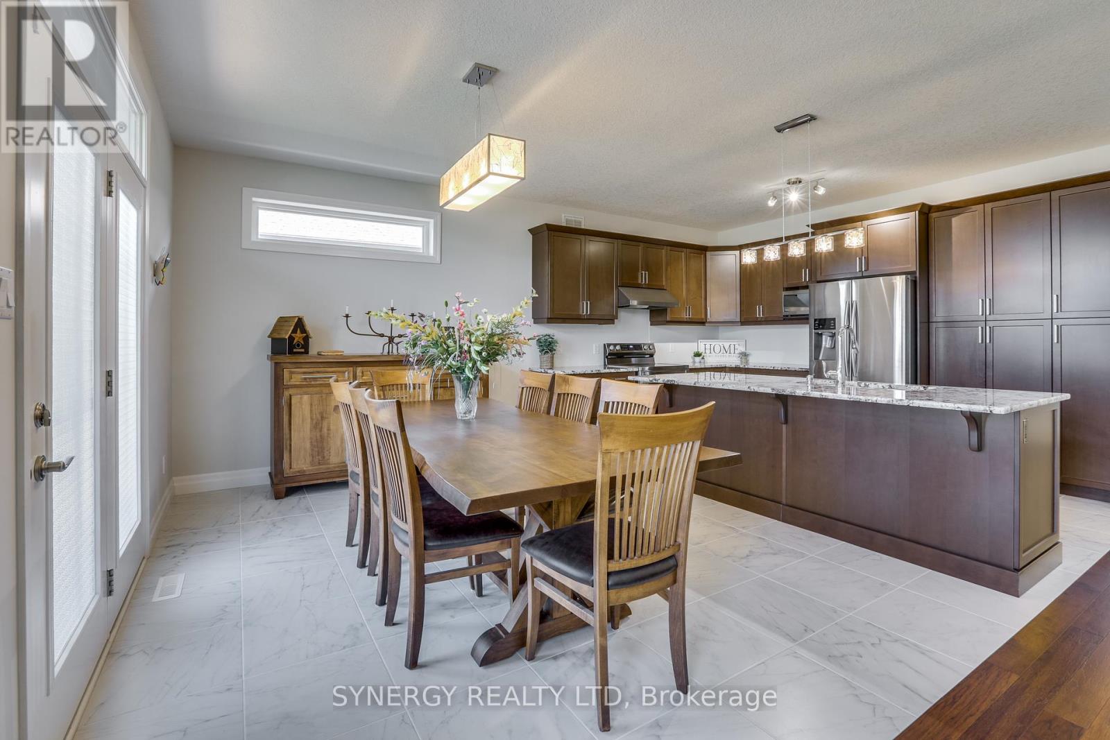 97 Elliott Trail, Thames Centre, Ontario  N0M 2P0 - Photo 13 - X12357230