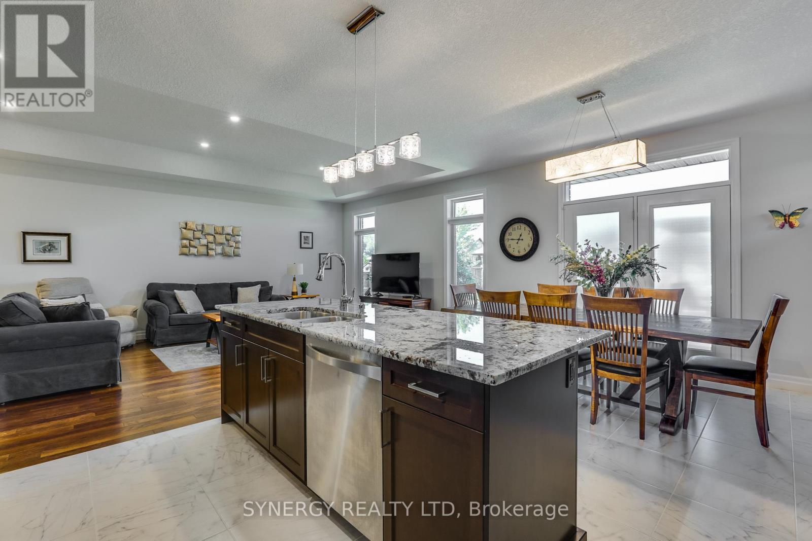 97 Elliott Trail, Thames Centre, Ontario  N0M 2P0 - Photo 17 - X12357230