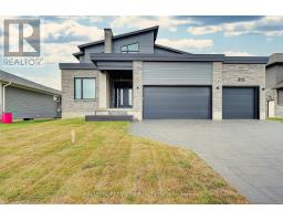 153 McLeod Street, North Middlesex (Parkhill), Ca