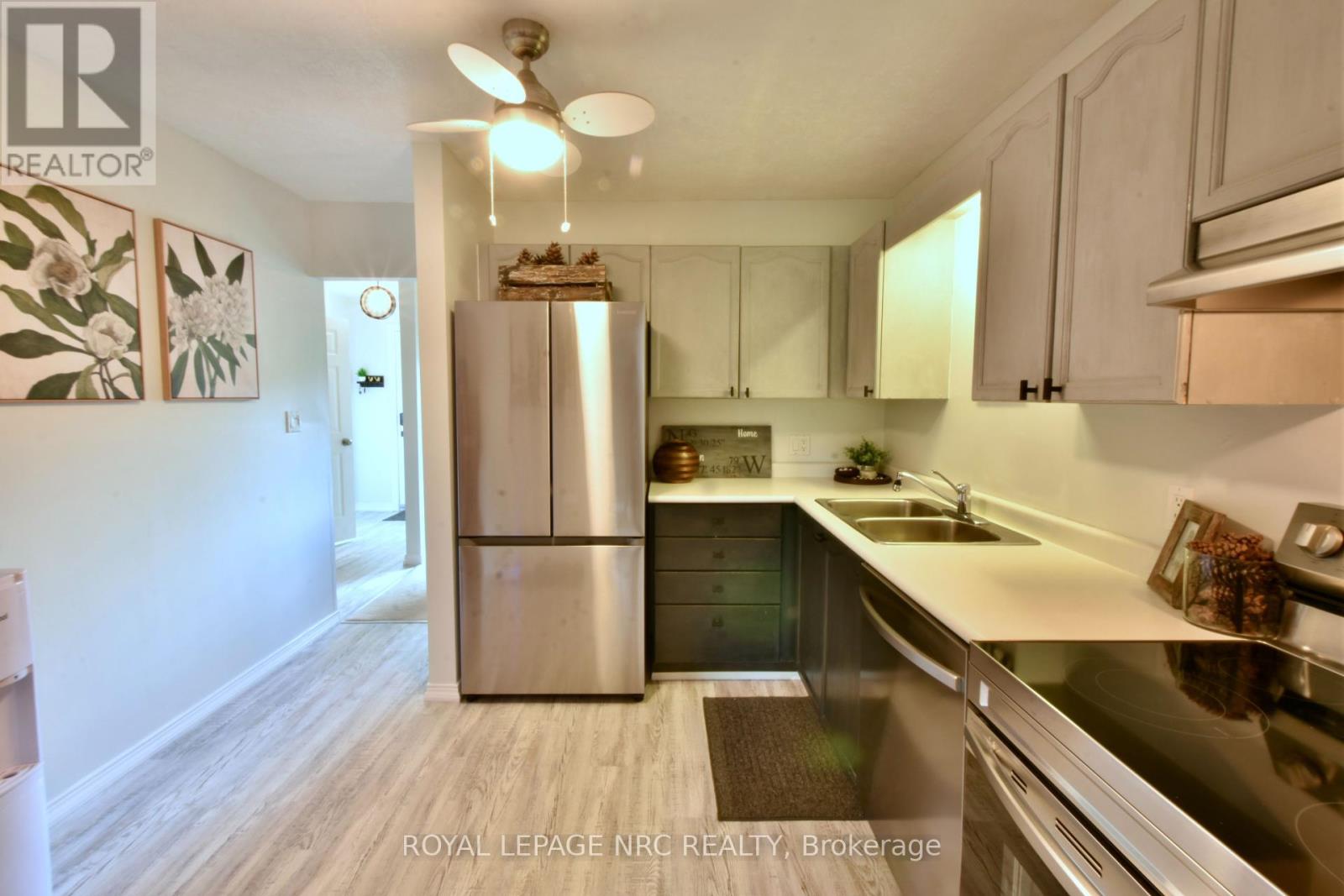 11 - 159 Canboro Road, Pelham, Ontario  L0S 1E5 - Photo 6 - X12279243